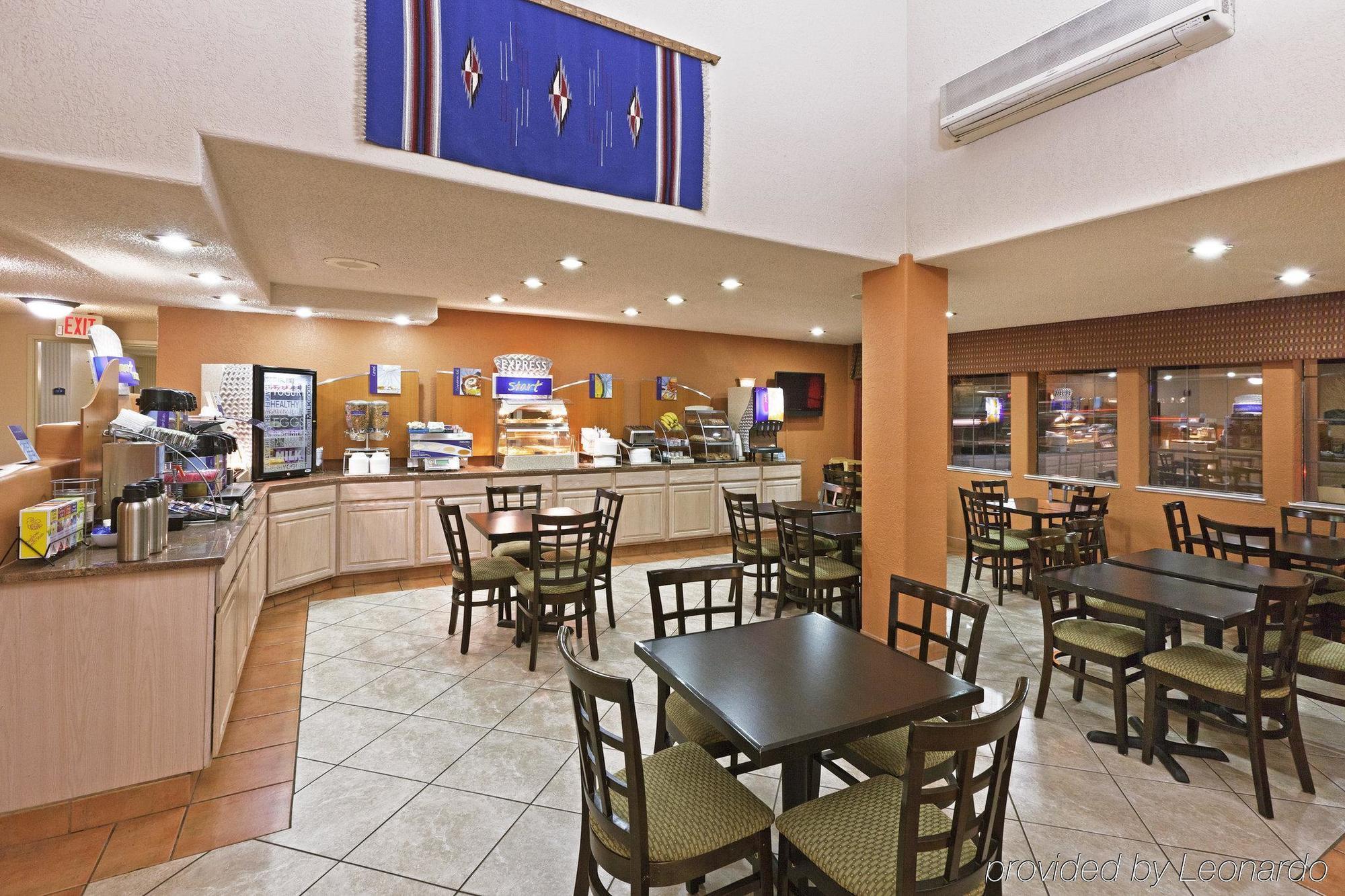 Hotel Ramada By Wyndham Santa Fe Restaurante foto