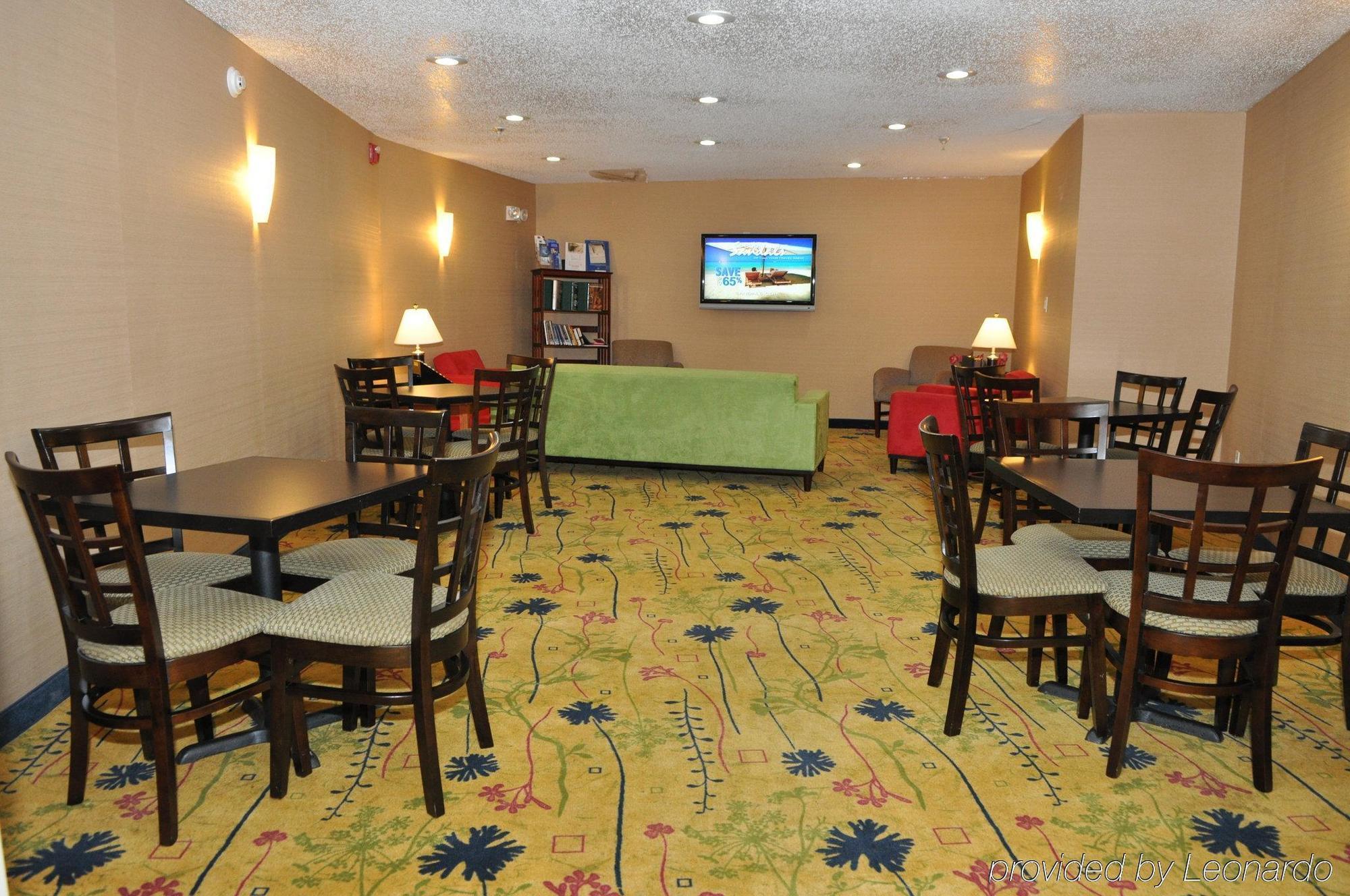 Hotel Ramada By Wyndham Santa Fe Restaurante foto