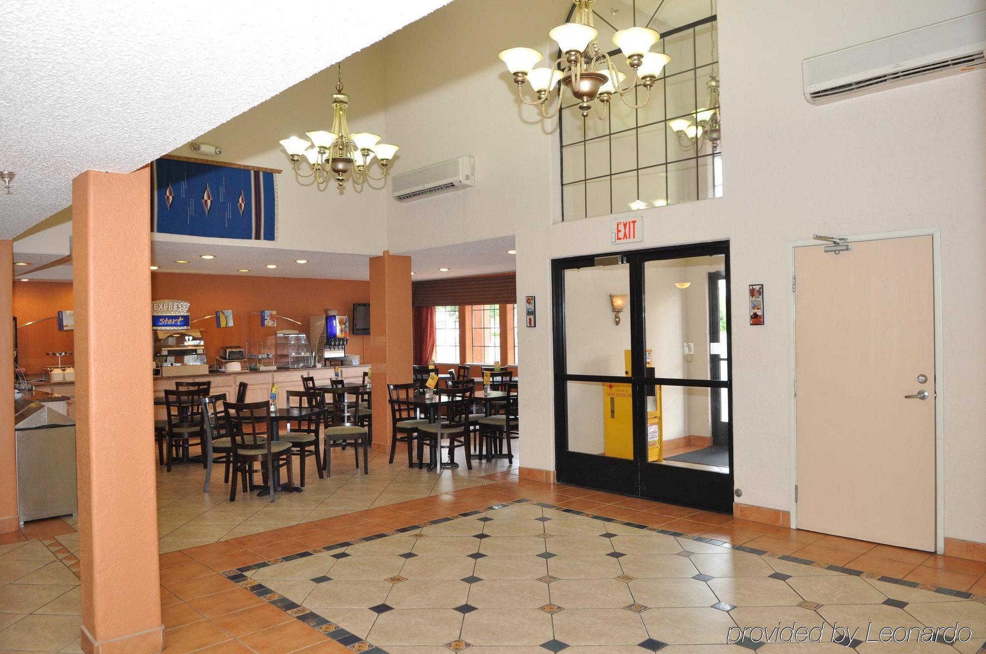 Hotel Ramada By Wyndham Santa Fe Restaurante foto
